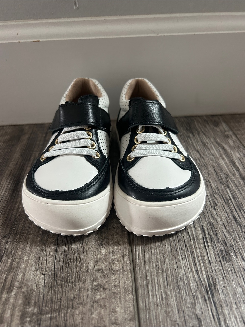 Little Love Bug Toddler Black and White Casual Sneakers